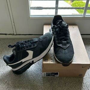 Nike Air Max Pre-Day Size 10.5